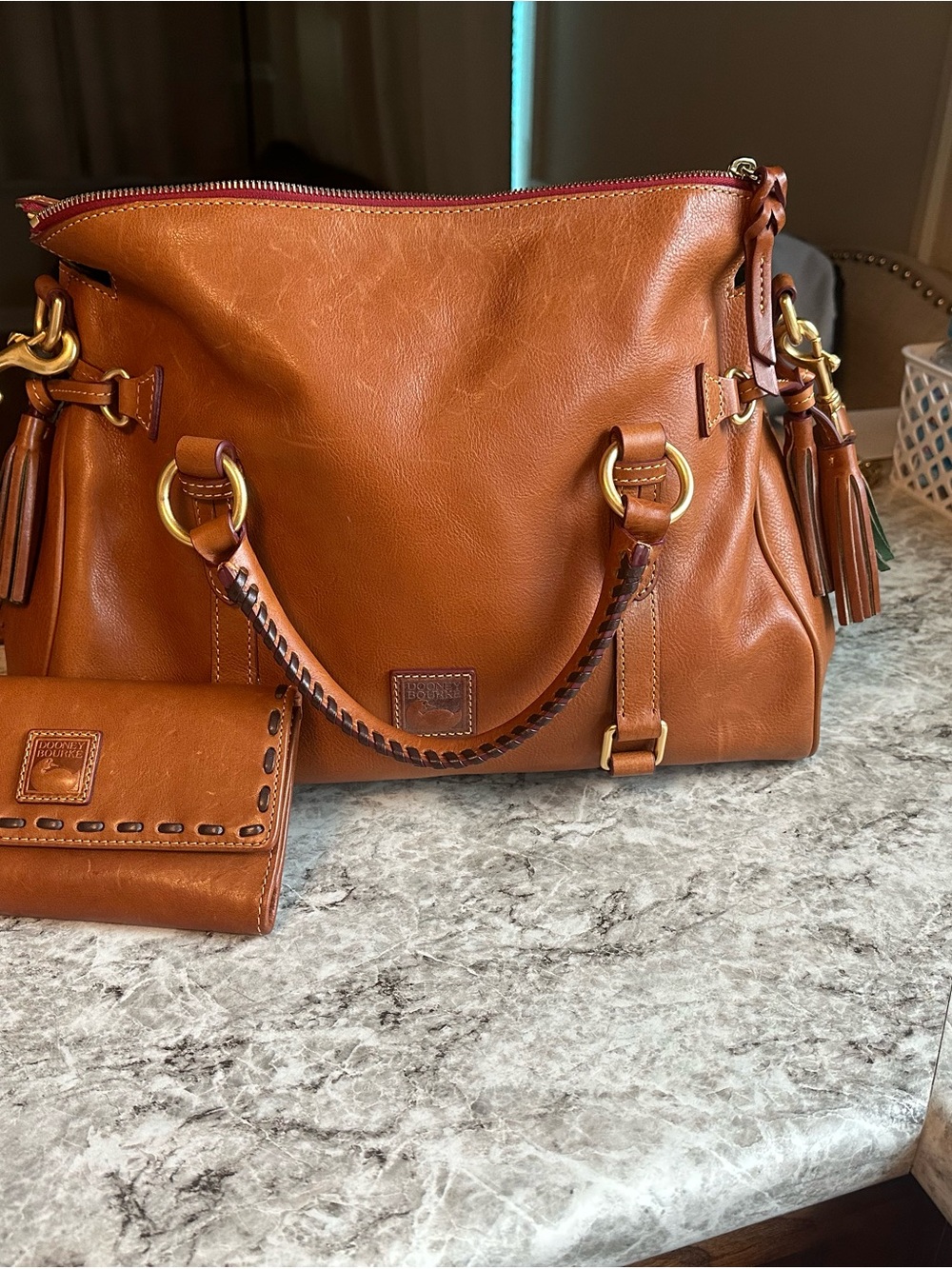 DOONEY & BOURKE FLORENTINE MEDIUM SATCHEL !